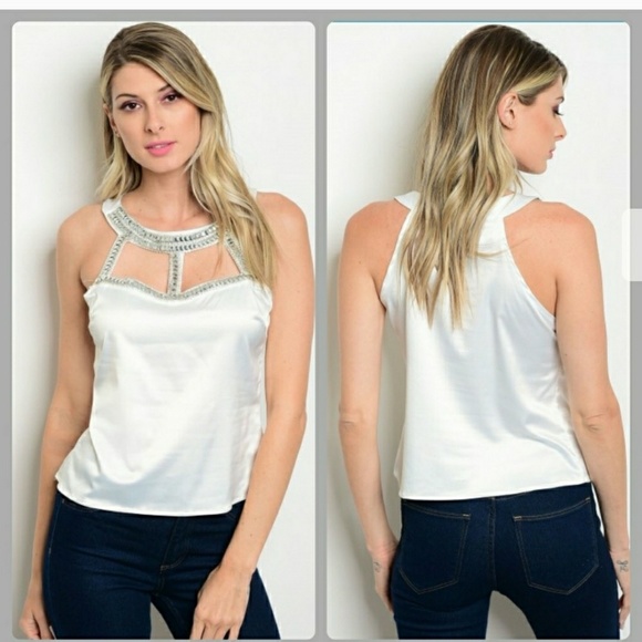 🎋Beautiful, Unique, Summer Top🎋 - Picture 4 of 7